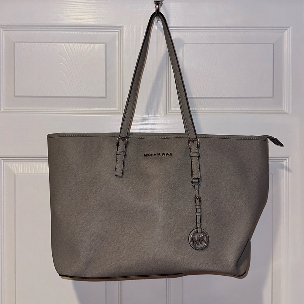 Michael Kors Gray Tote Bag - Sleek Everyday Shoulder Bag/ Laotop ToteGently Used